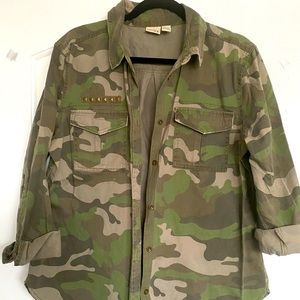 Camo Button up